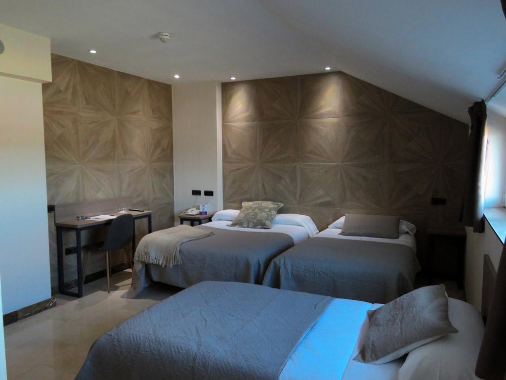 Hotel Ciudad De פואנלבראדה מראה חיצוני תמונה