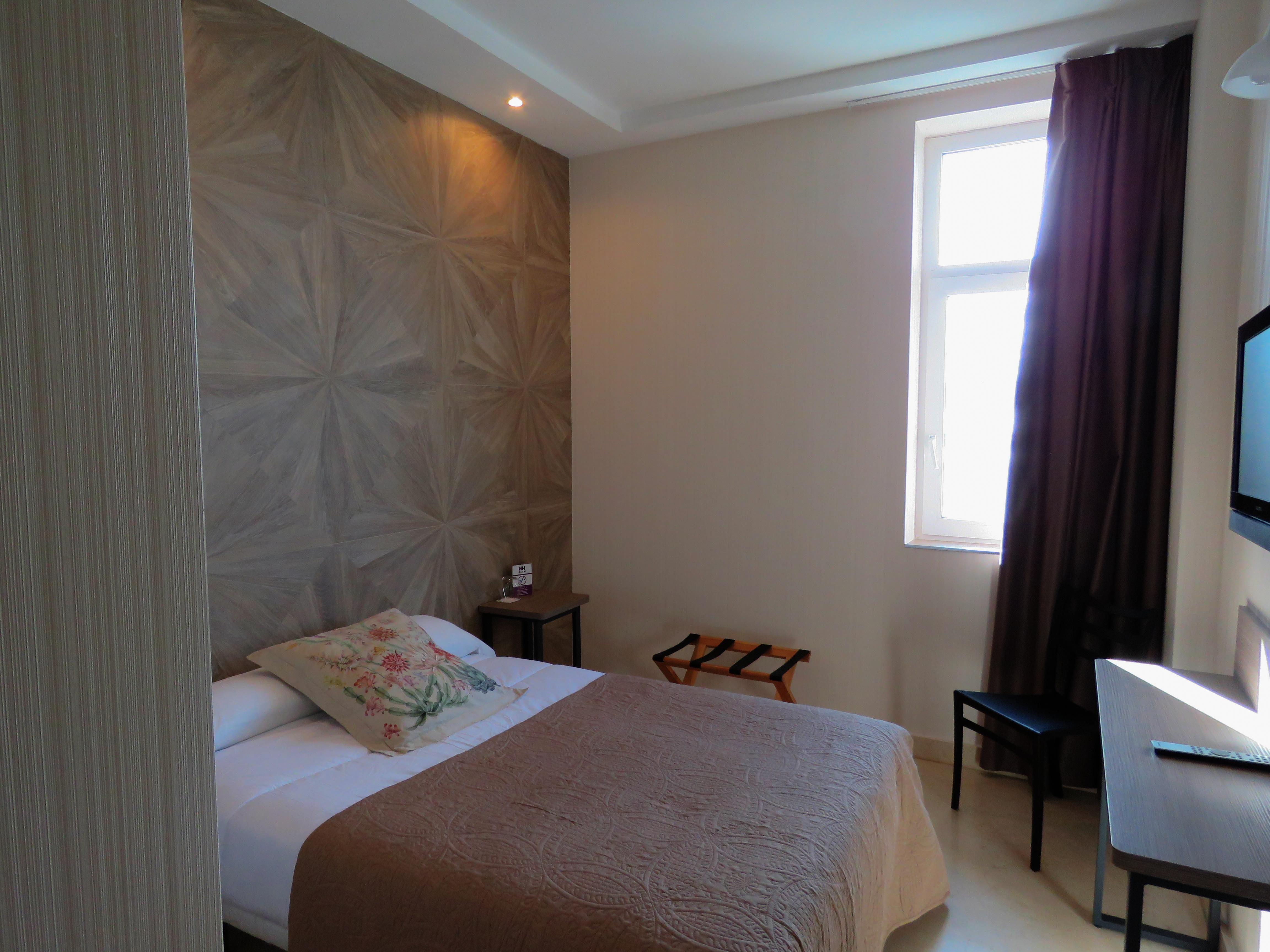 Hotel Ciudad De פואנלבראדה מראה חיצוני תמונה