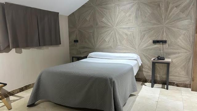 Hotel Ciudad De פואנלבראדה מראה חיצוני תמונה