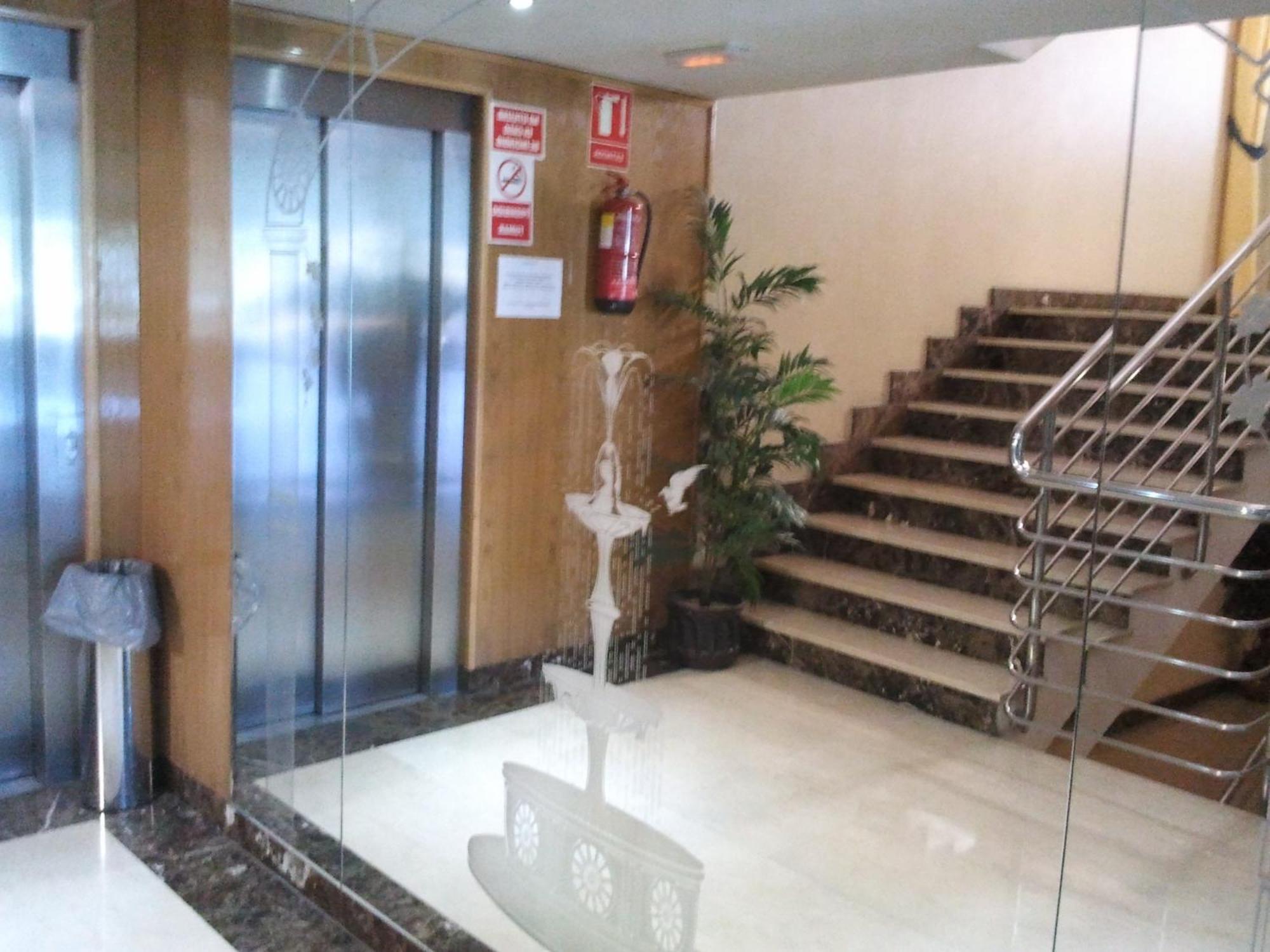 Hotel Ciudad De פואנלבראדה מראה חיצוני תמונה