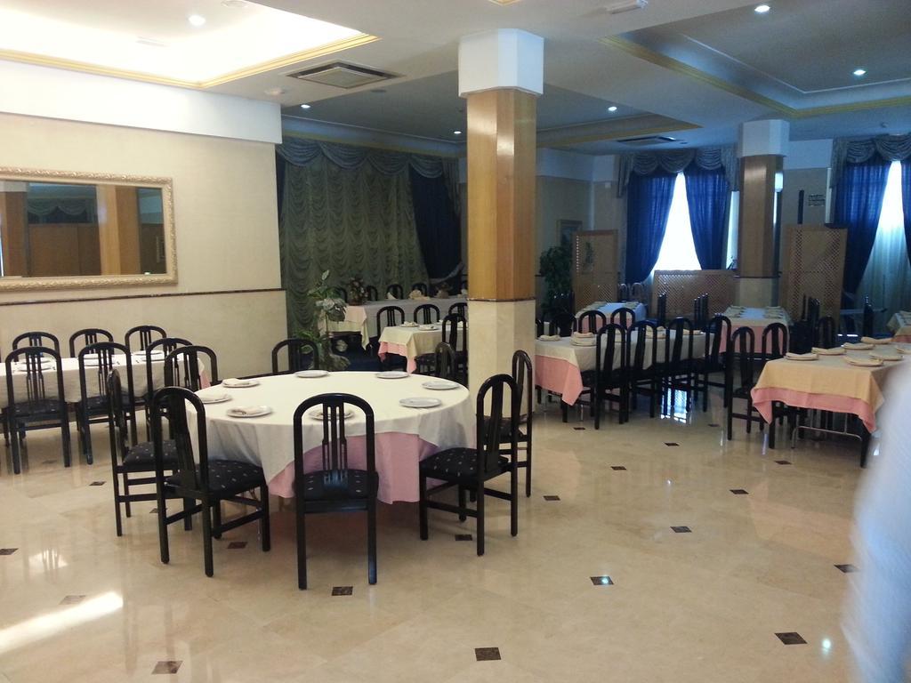 Hotel Ciudad De פואנלבראדה מראה חיצוני תמונה