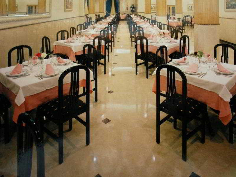 Hotel Ciudad De פואנלבראדה מראה חיצוני תמונה
