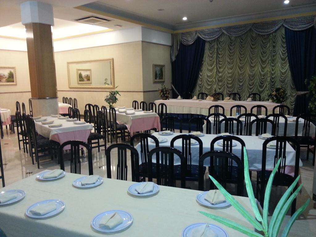 Hotel Ciudad De פואנלבראדה מראה חיצוני תמונה