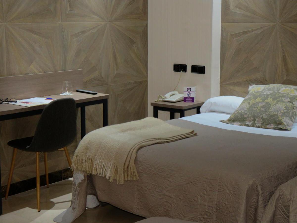 Hotel Ciudad De פואנלבראדה מראה חיצוני תמונה