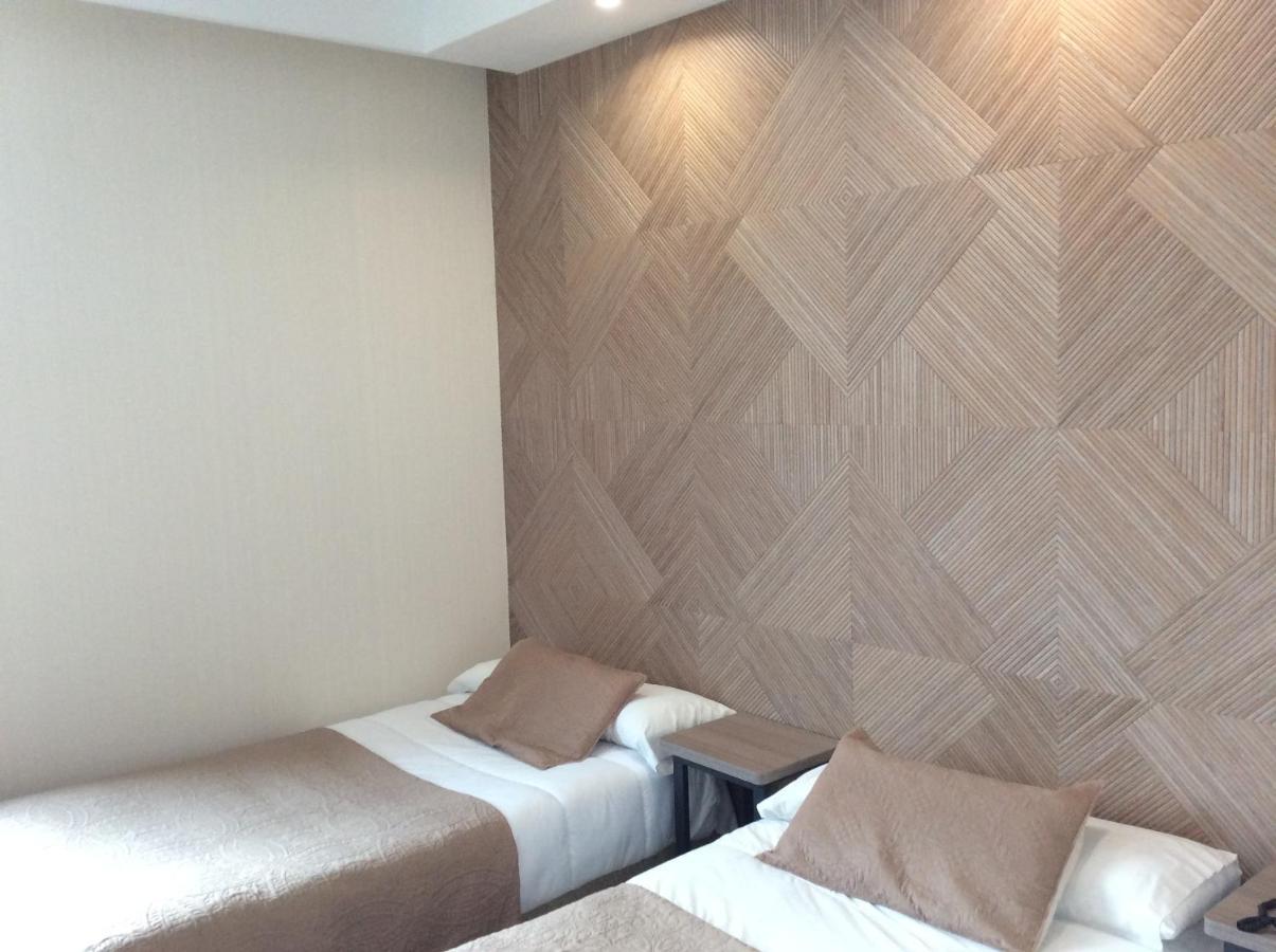 Hotel Ciudad De פואנלבראדה מראה חיצוני תמונה