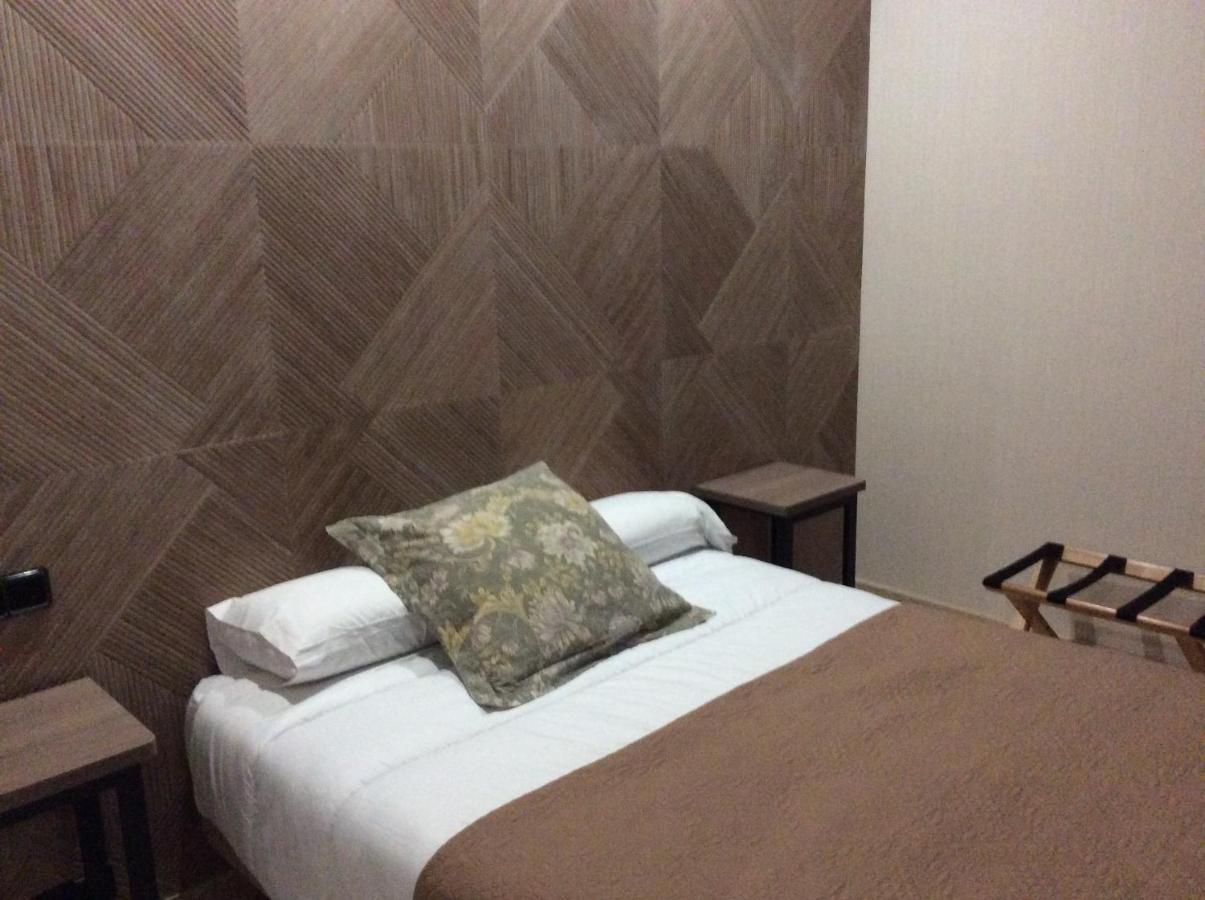 Hotel Ciudad De פואנלבראדה מראה חיצוני תמונה